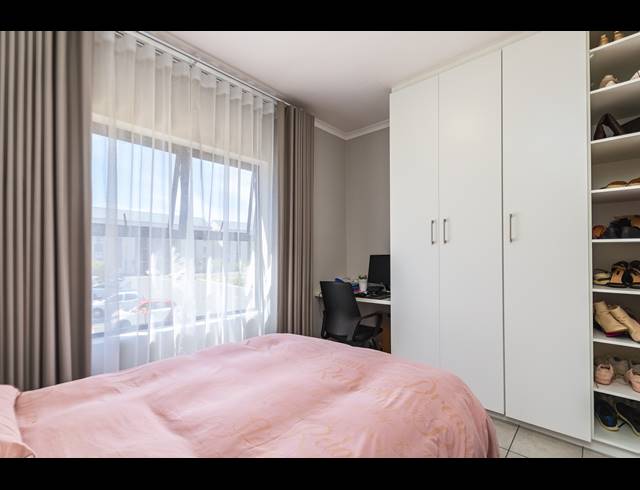 2 BEDROOM APARTMENT TO LET IN PARKLANDS NORTH